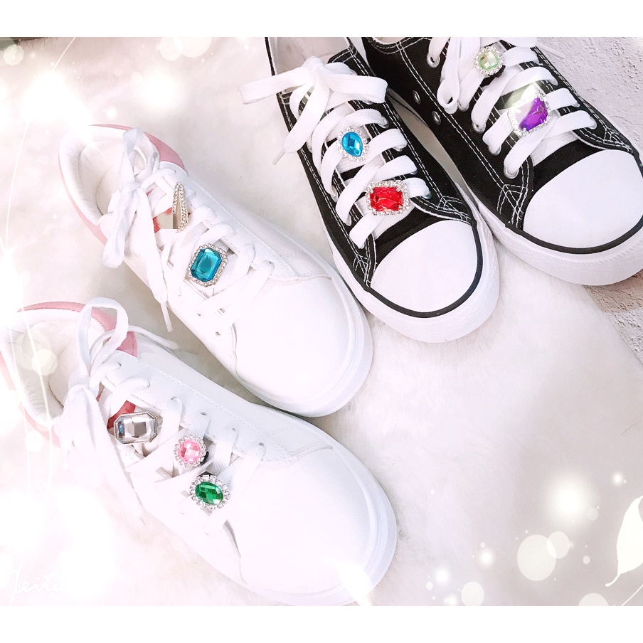 1 Phụ Kiện Trang Trí Dây Giày Đính Đá Sáng Lấp Lánh Xinh Xắn