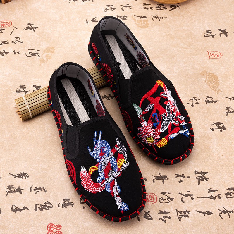 giá rẻ giá đặc biệt2021 giày vải Bắc Kinh cũ mới thời trang thêu thủ công phong cách dân tộc xu hướng xã hội mũ l