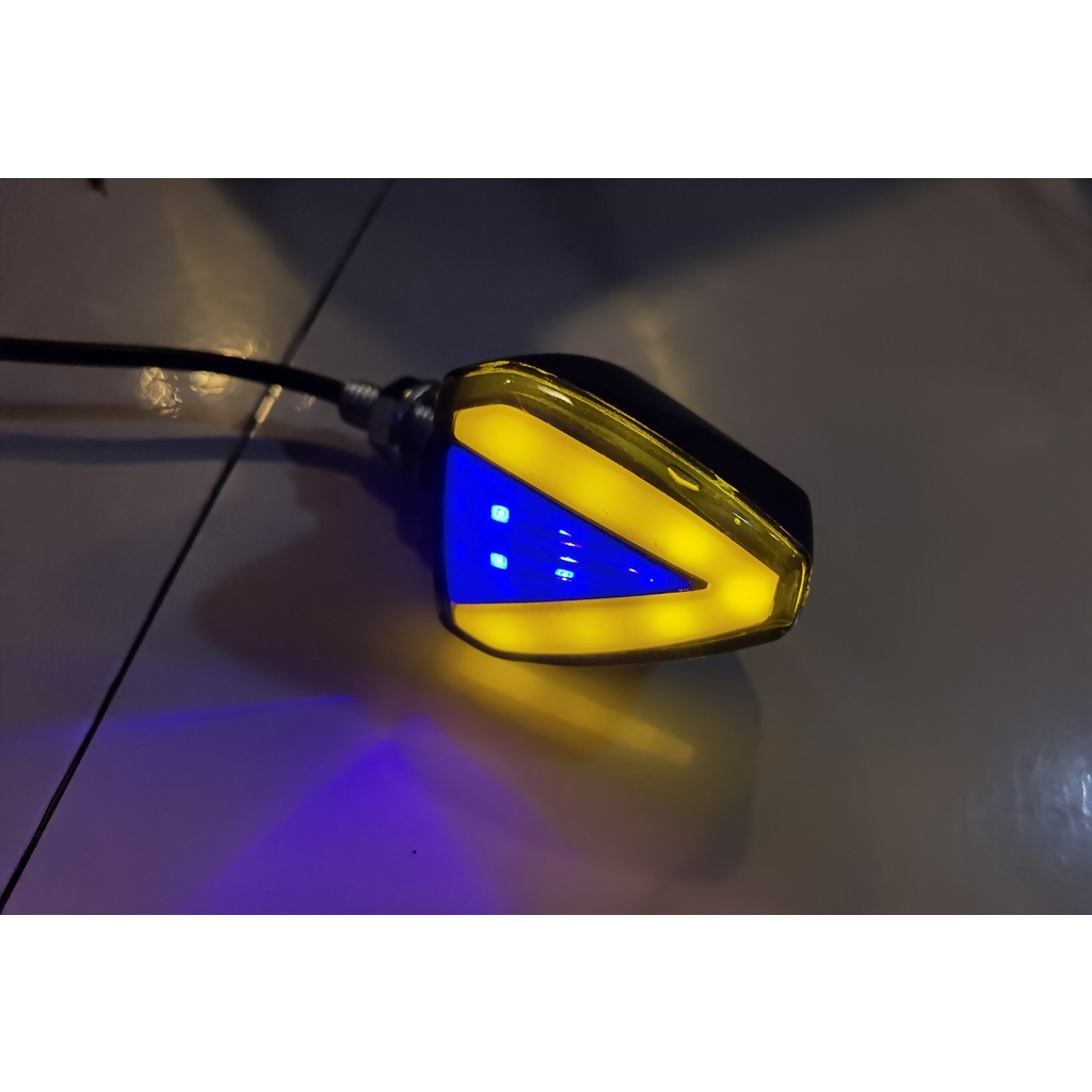 Xi Nhan Xe moto hv shop 1 mặt 2 màu HV9 ( đỏ - vàng ) ( 1 cặp