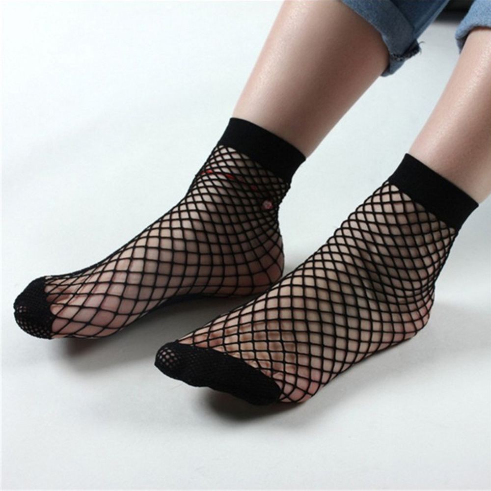 Vớ lưới cổ ngắn màu đen quyến rũ dành cho phái đẹp