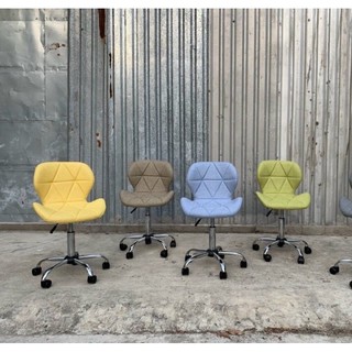 Ghế Eames tam giác bọc nỉ Bánh xe nhập khẩu