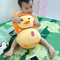 Vịt tiktok nhồi bông đội mũ