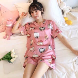 Bộ quần áo lụa mùa hè