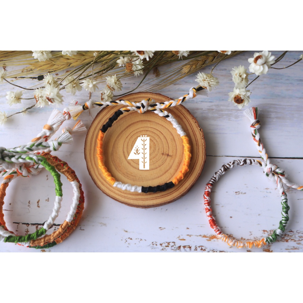 Vòng handmade tông vintage màu cổ điển