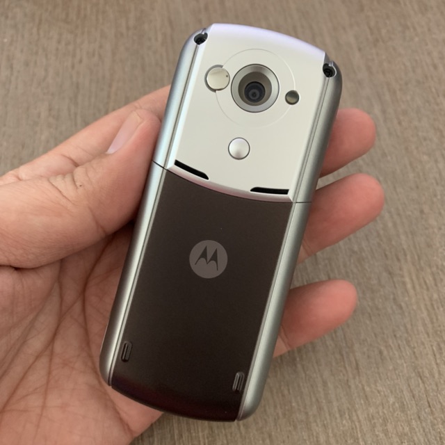 XÁC MÁY MOTOROLA E770 - MỚI NEW