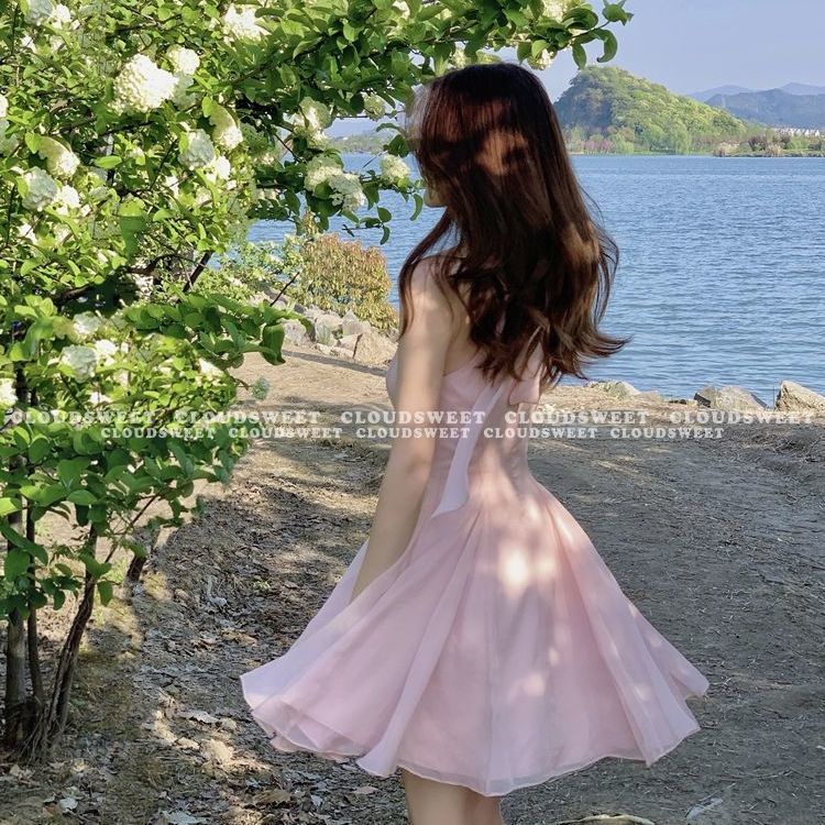 Đầm dáng ngắn không tay cổ yếm phối ruy băng thời trang mùa hè sang trọng dành cho nữ