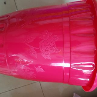 Chậu kẹp lan can tròn