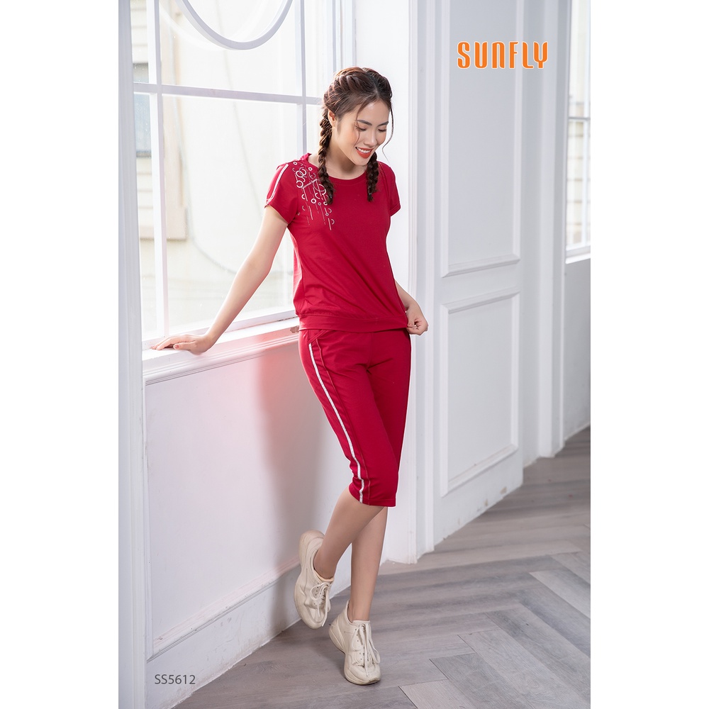 Bộ đồ thể thao nữ tay cộc quần lửng hãng Sunfly SS5612