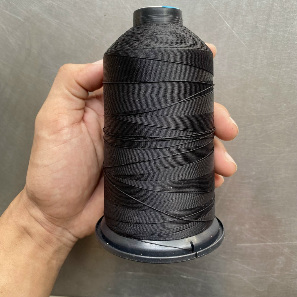 Chỉ nilong 280D/3 cuộn siêu lớn 275gr/ cuộn, dùng trong may ba lô, giày da, túi xách