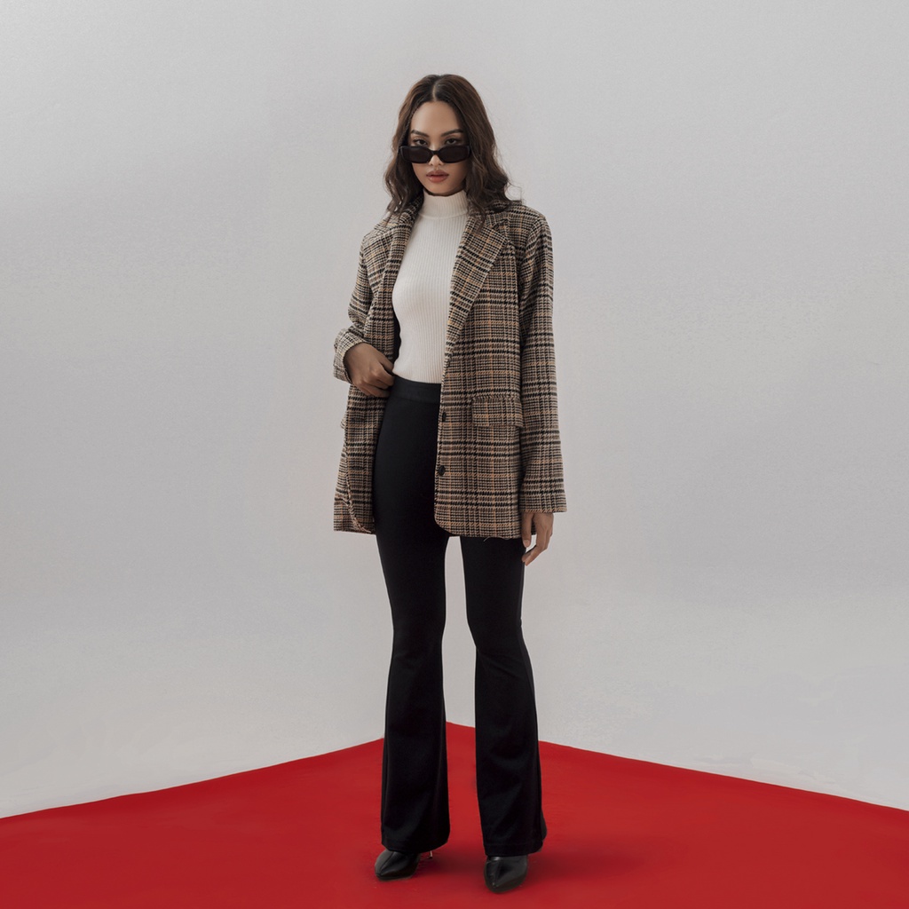 TATICHU - Black High Waisted Flare Pant- Quần thun đen ống loe lưng cao