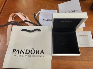 Set hộp Pandora................