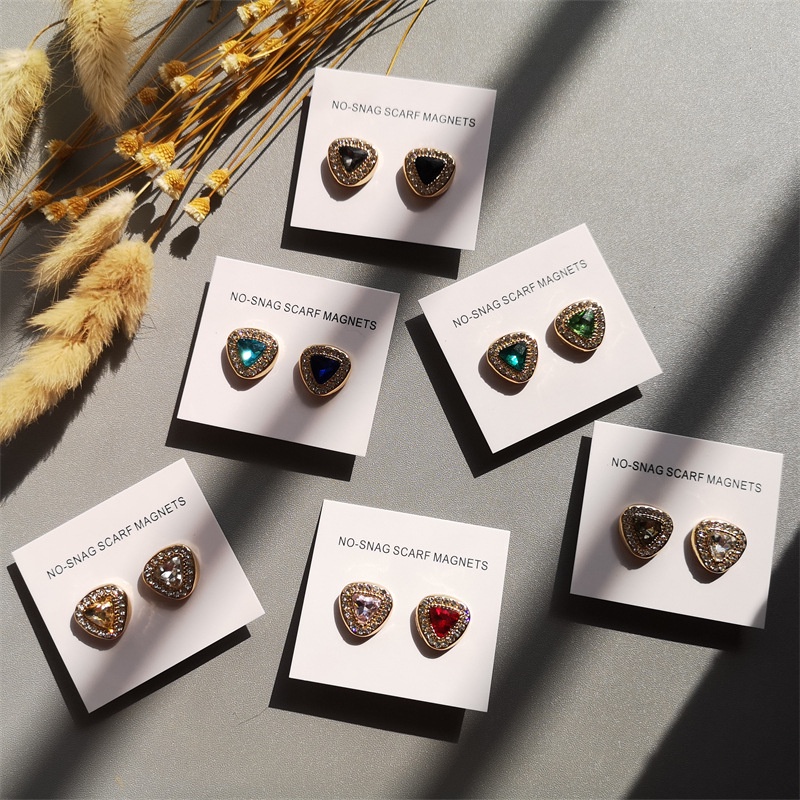 Nút khóa khăn choàng cổ QIHE JEWELRY từ tính đính đá ngọt ngào thời trang đơn giản