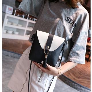 Cross bag with soft leather design with many compartments, cute and trendy personality