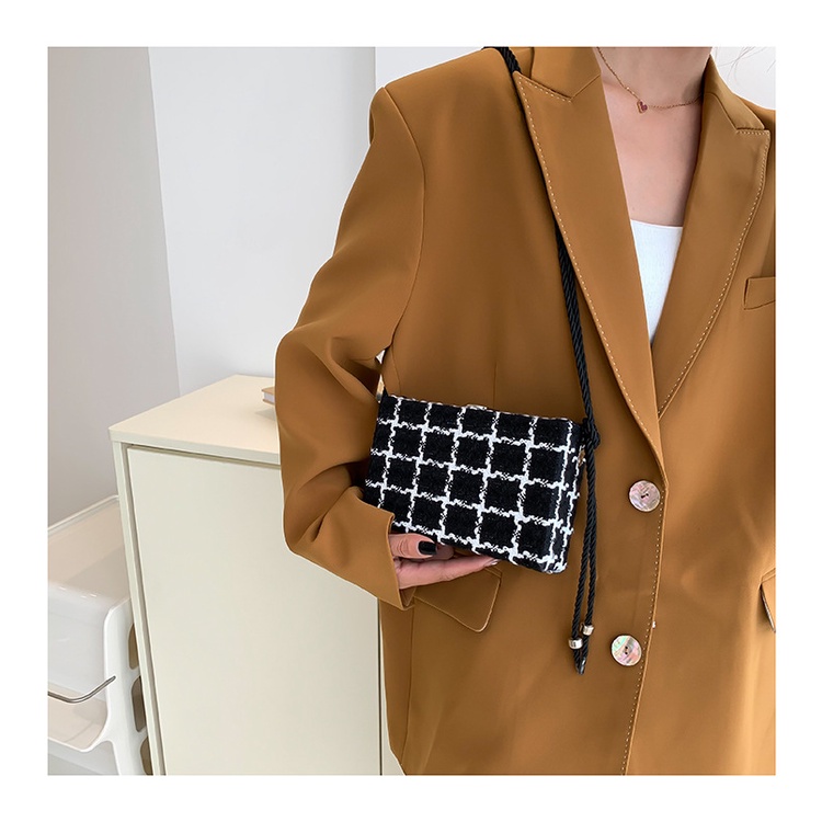 Túi đeo chéo JASMIN NOIR họa tiết sọc caro đơn giản thời trang cho nữ