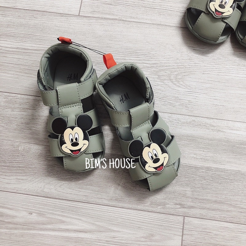 Sandal hm bé trai