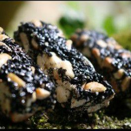 KẸO THÈO LÈO MÈ ĐEN ĐẬU PHỘNG  truyềng thống 500gr