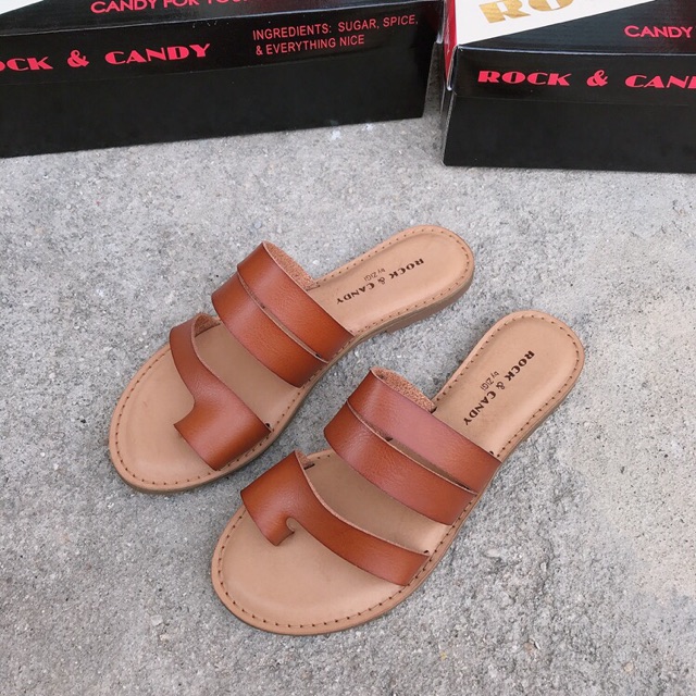 Dép xỏ ngón style Hàn Quốc