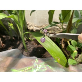 Khuyên rốn đính đá hồng