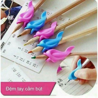 5 con cá tạp cầm bút
