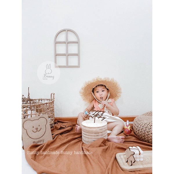 Cửa sổ gỗ decor