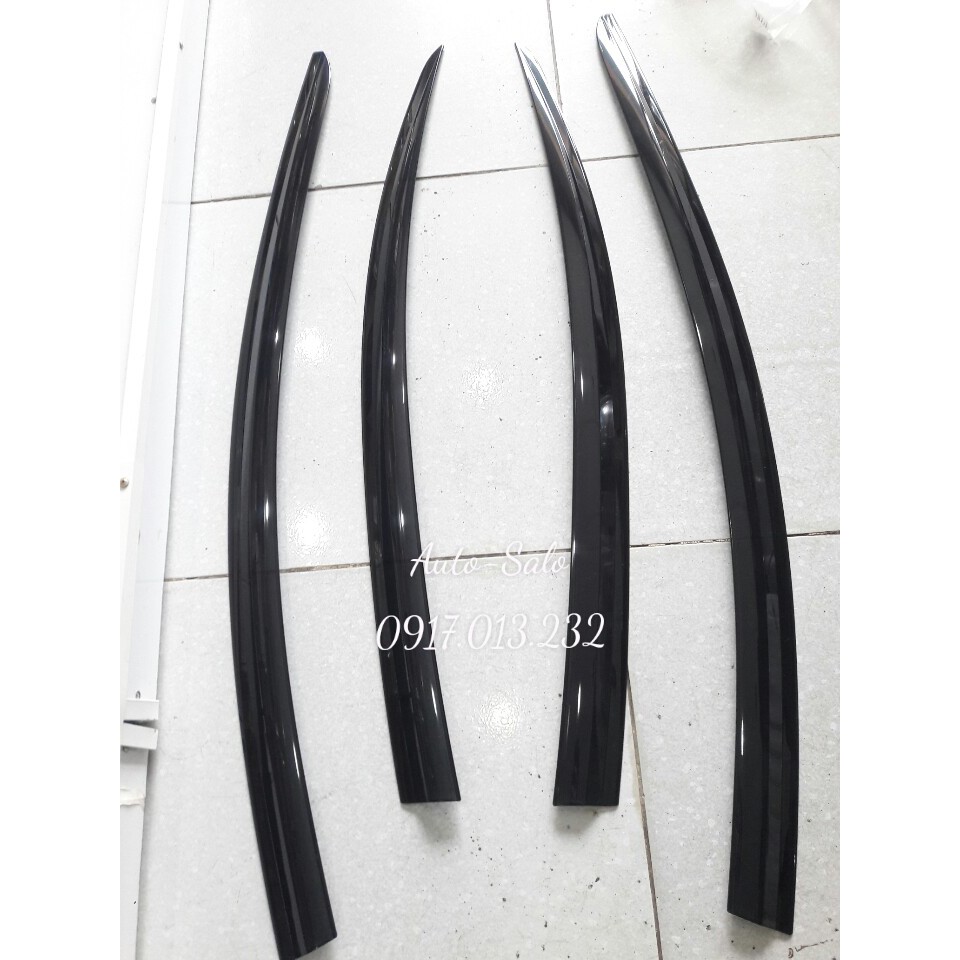 Vè che mưa toyota innova nhựa đen 2016 - 2021