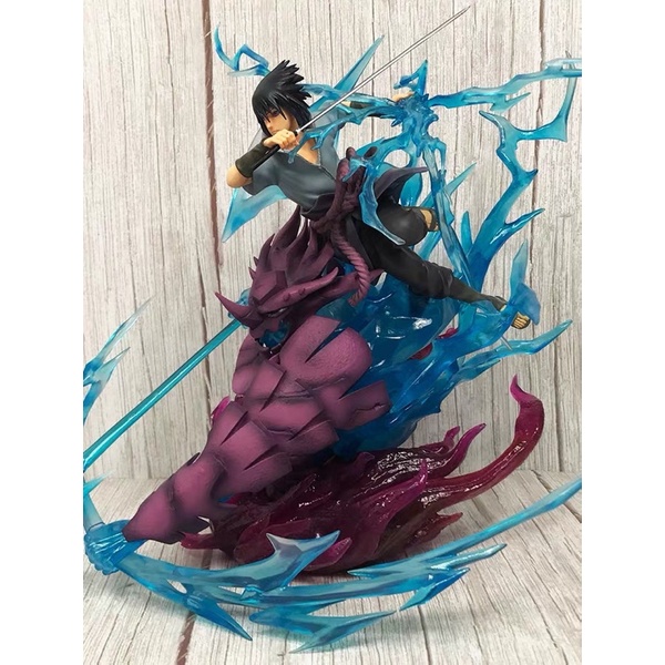 Mô hình Sasuke kết hợp Susanoo trong Naruto