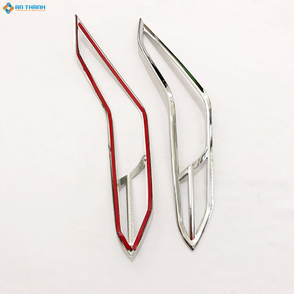 Phụ kiện ốp xi nhan trước xe Honda Vario 125 - 150