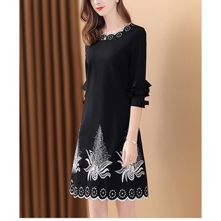 Đầm trung niên suông thêu hoa hàng Quảng Châu