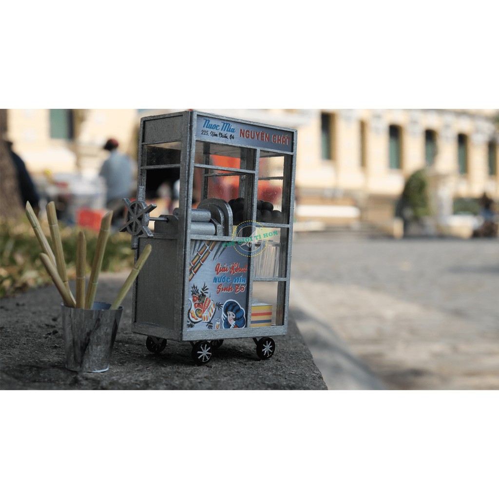 Mô Hình Xe Hàng Rong Sài Gòn Xưa Và Nay Thu Nhỏ - Xe Nước Mía - HR01