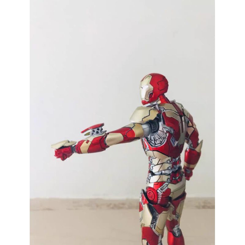 Mô hình Iron Man Comicave MK42 Chính Hãng
