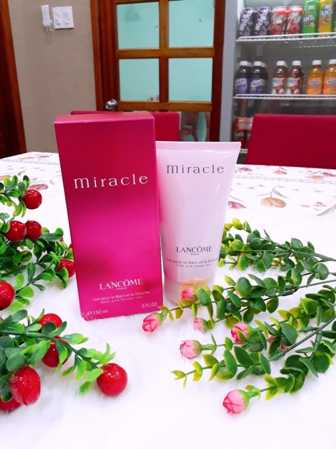 Kem dưỡng thể Lancome Miracle 150ml