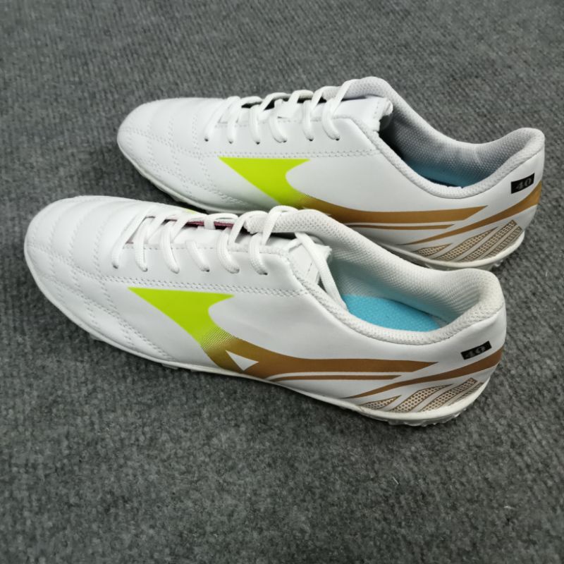 Giày bóng đá Mizuno Việt đã khâu đế Hồng