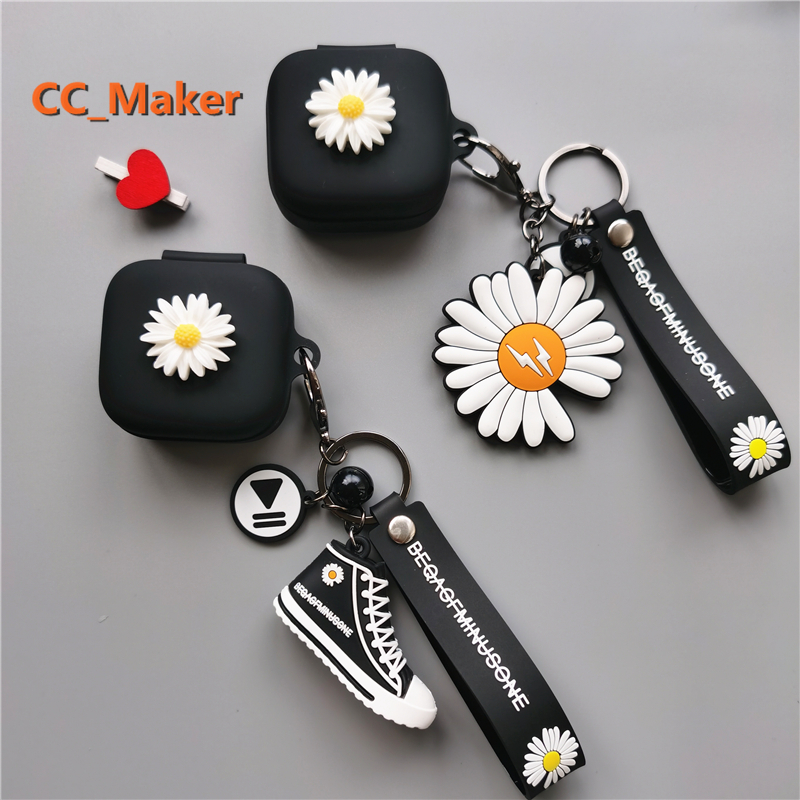 Vỏ bảo vệ hộp sạc tai nghe samsung galaxy buds họa tiết hoa cúc độc đáo | BigBuy360 - bigbuy360.vn