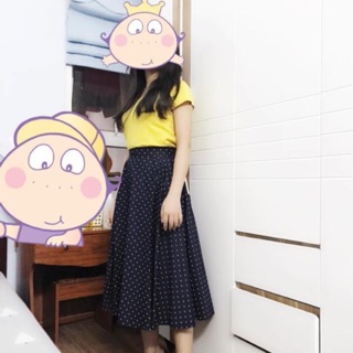 Chân váy chấm bi Uniqlo