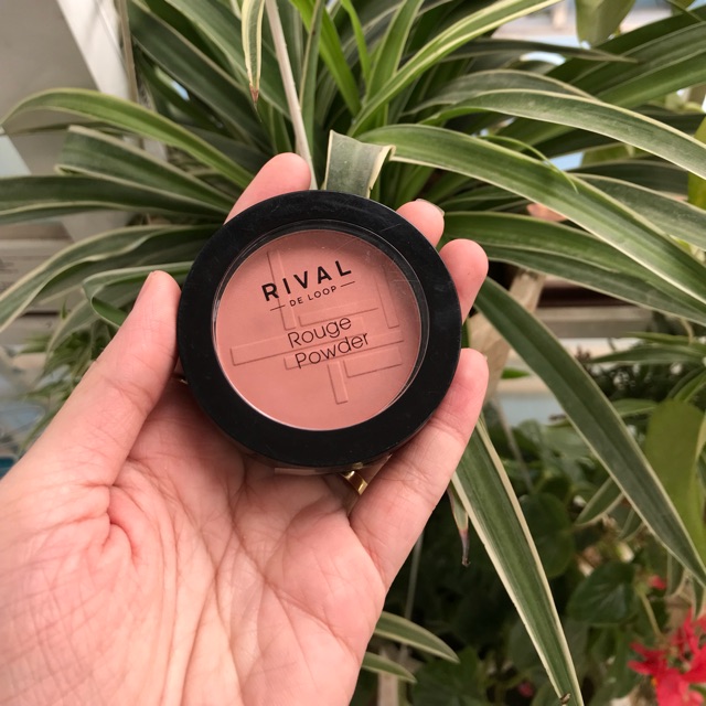 Phấn má Rival de loop Rouge Powder