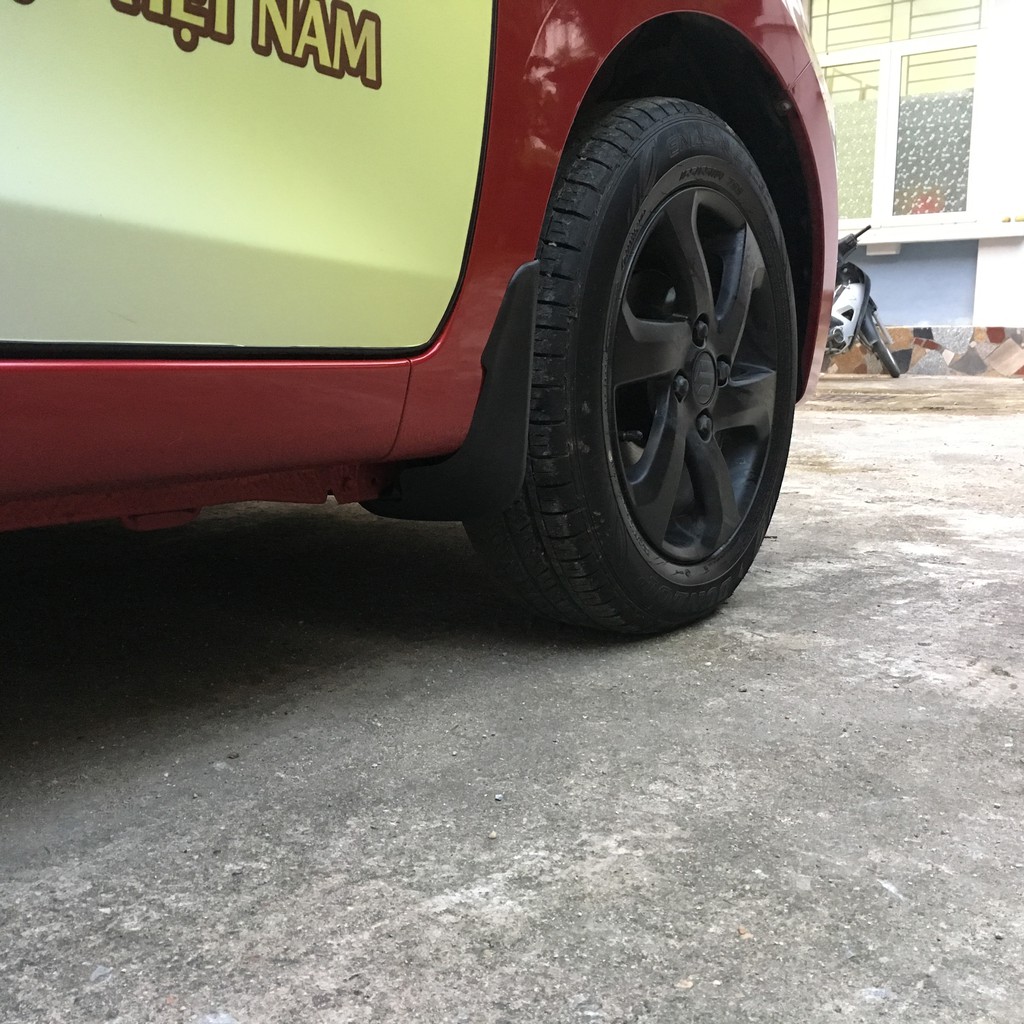 Bộ 04 chắn bùn cho xe ô tô Suzuki Celerio, Ciaz | BigBuy360 - bigbuy360.vn