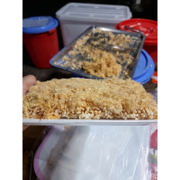 1mieng cơm cháy chà bông vuông 120g
