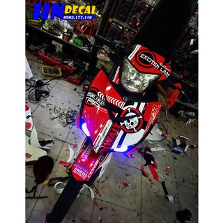 Tem Trùm Exciter 150 Đen Đỏ Trắng Đảo Hải Tặc