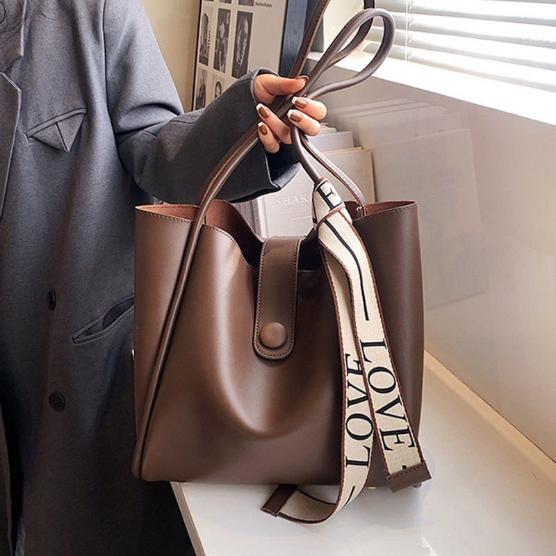 Túi Đeo Vai Cỡ Lớn Mềm Mại In Chữ Thời Trang Cho Nữ