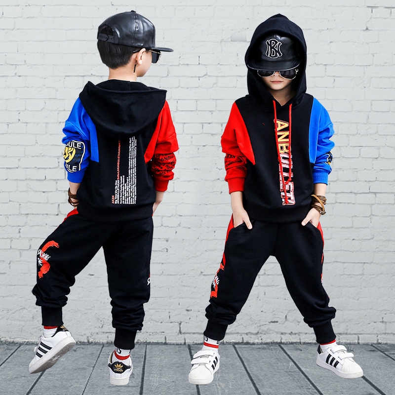 Bộ quần áo thêu chữ chắp vải phong cách hip hop năng động thời trang cho bé ( có bán lẻ)