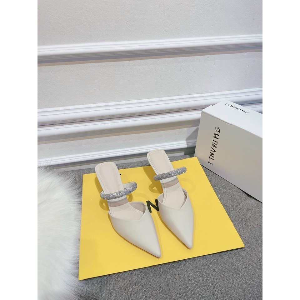 Giày cao gót mũi nhọn đính đá mã TH134