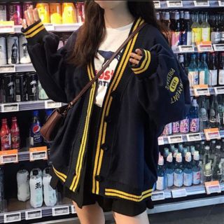 Áo khoác cảdigan vemont đen thêu tay unisex