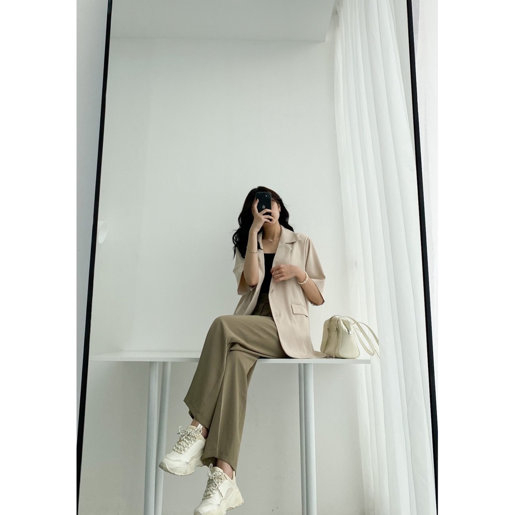 Áo blazer cộc tay đệm vai A2255 SUSTORE