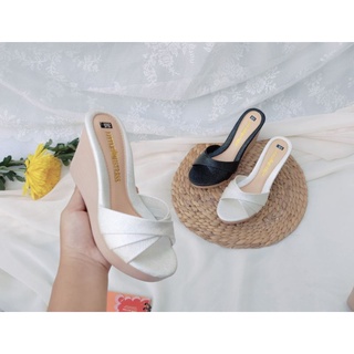 Giày cao gót đế xuồng