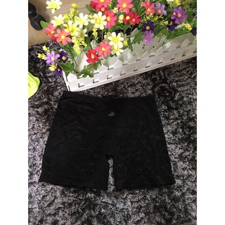 5 quần mặc váy tgg