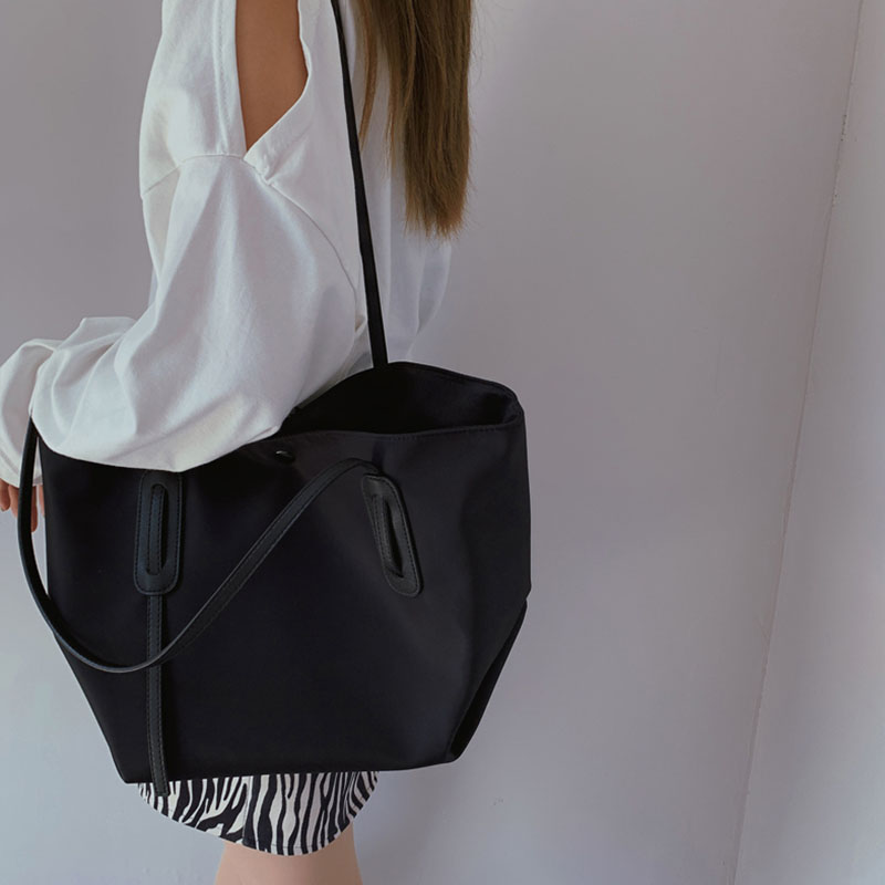 Túi xách nữ IELGY kiểu dáng đơn giản thời trang