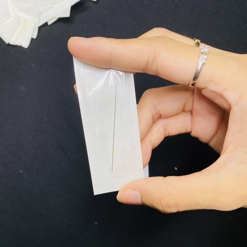 Kim ngắn xanh dương 0.4*35mm, kim ngắn xanh lá 0.4*35mm, kim thần thánh pro phun mày tạo hạt phun môi mí