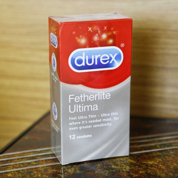 - Bao Cao Su Cao Cấp Durex Fetherlite Ultima Hộp 12 Cái - Size 52mm, Siêu Mỏng, Chân Thật