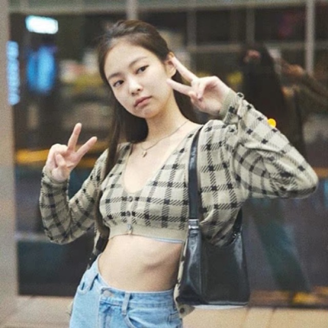 SET ÁO KHOÁC CROPTOP Len Dày  Jennie Blackpink- cheapmoment cùng Jennie