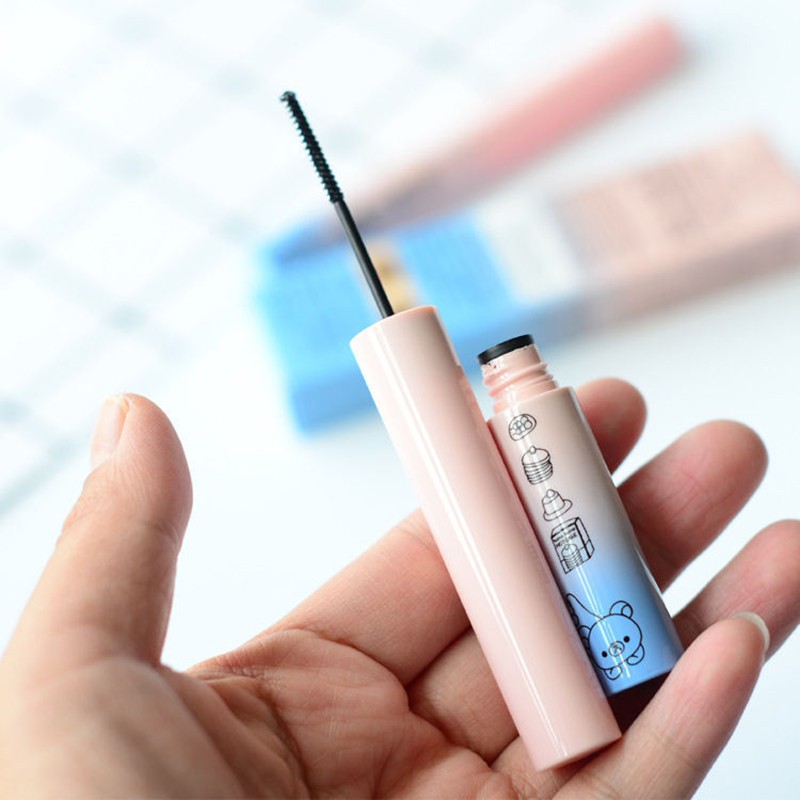 Kiss Kylie Mascara hai lớp dưỡng ẩm không thấm nước lâu trôi giúp làm dày và cong mi | BigBuy360 - bigbuy360.vn